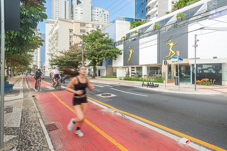 MCGL065 Localização ideal ao lado da praia com 2Q