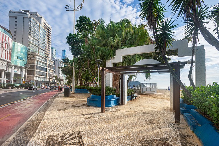 MCGL065 Localização ideal ao lado da praia com 2Q