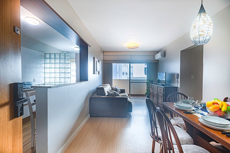 MCGL065 Localização ideal ao lado da praia com 2Q