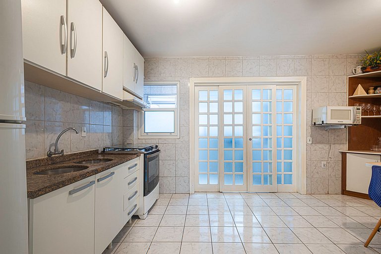 VTRG011 Ap c/ 4Q e áreas externas no coração de BC