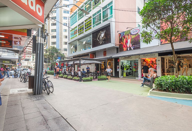 VTRG011 Ap c/ 4Q e áreas externas no coração de BC