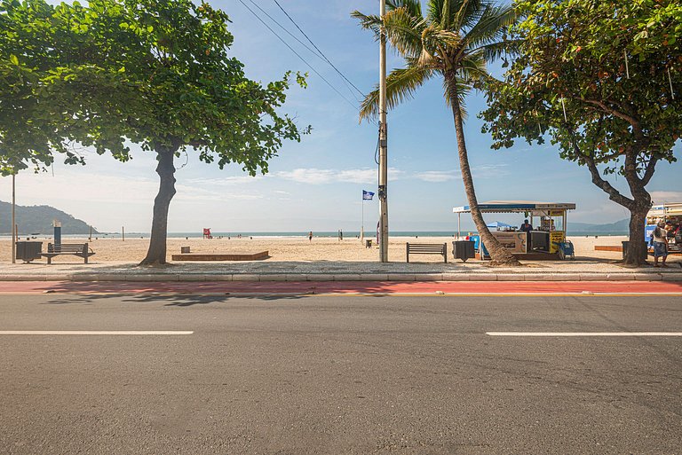 STNA032 Top localização ao lado da praia c/ 3Q+3WC