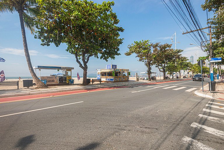 STNA032 Top localização ao lado da praia c/ 3Q+3WC