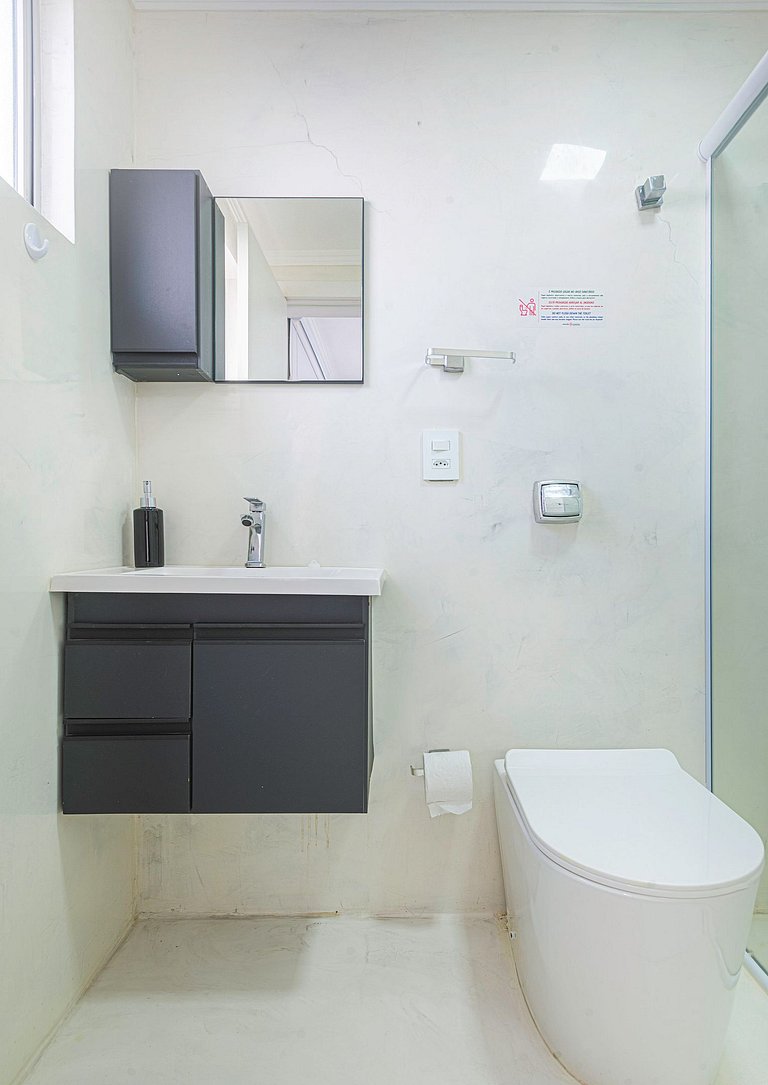 MRCL056 Apê 3 suítes na localização perfeita de BC