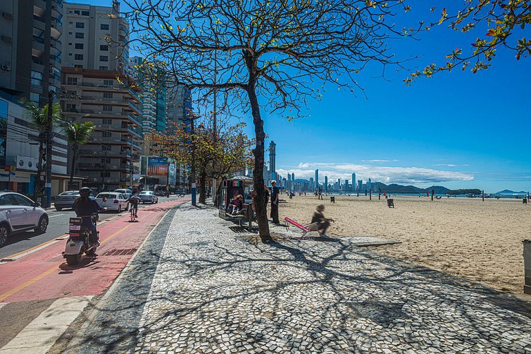 RTSA073- Lindo apê quadra mar, recém reformado, 3Q