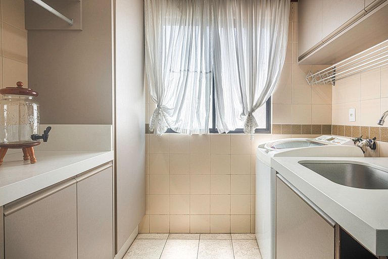 CMMR101 Av Brasil, 100m praia | 3 Quartos, 2 Vagas