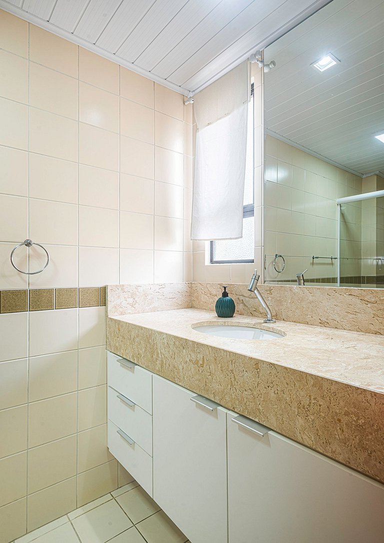 CMMR101 Av Brasil, 100m praia | 3 Quartos, 2 Vagas