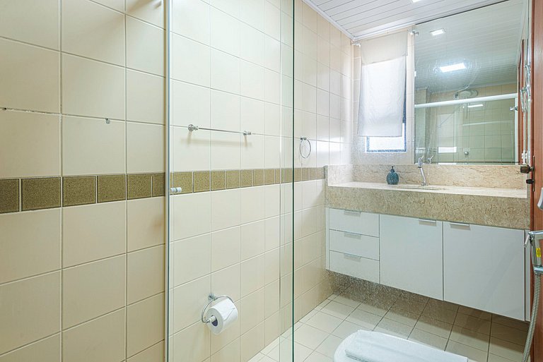 CMMR101 Av Brasil, 100m praia | 3 Quartos, 2 Vagas