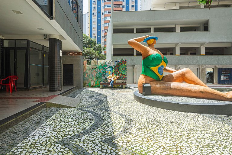 CMMR101 Av Brasil, 100m praia | 3 Quartos, 2 Vagas