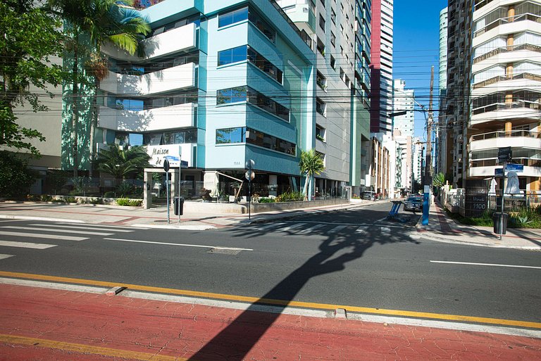 CLTW202 Recém reformado | Quadra Mar | 2 vagas+3Q